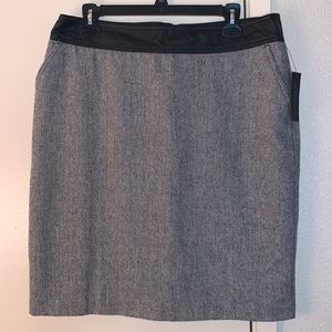 New Worthington Pencil Skirt